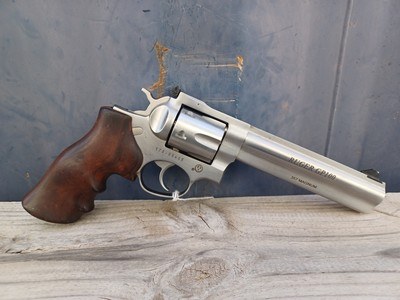 Ruger GP100 - 357 Magnum