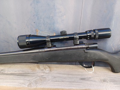Weatherby Vanguard - 223 Remington - Image 7 of 10