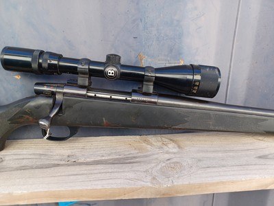 Weatherby Vanguard - 223 Remington - Image 3 of 10