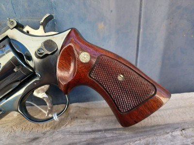 Smith & Wesson 29-2 - 44 Remington Magnum - Image 2 of 19