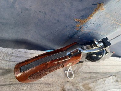 Smith & Wesson 29-2 - 44 Remington Magnum - Image 10 of 19