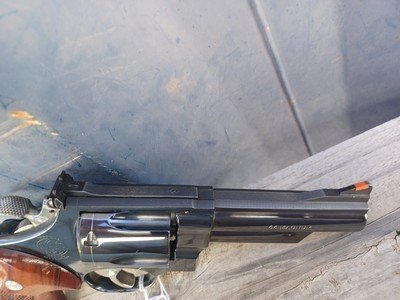 Smith & Wesson 29-2 - 44 Remington Magnum - Image 9 of 19