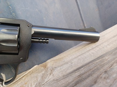 Harrington & Richardson (H&R) Model 900 - 22 LR - Image 4 of 9