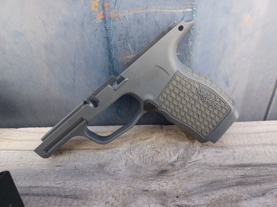 Sig Sauer P365 XL with Flux Raider Chassis, mags, extra frames - Image 17 of 25