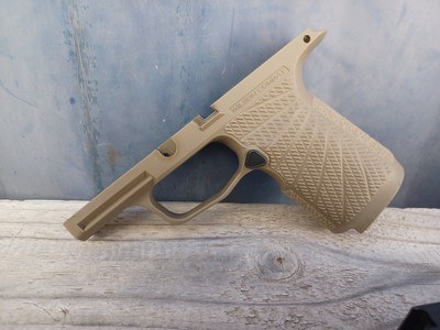 Sig Sauer P365 XL with Flux Raider Chassis, mags, extra frames - Image 18 of 25