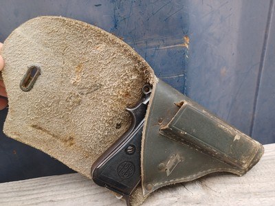 Beretta 1934 - 380 ACP - Made in 1939 - WWII Italian Army Pistol with Holster - Image 14 of 15