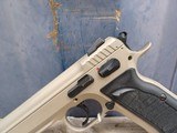 EAA Tanfoglio Witness - 40 S&W - With (3) Brand New Mec-Gar 14 rd magazines - Image 3 of 15