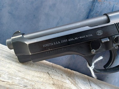 Beretta 92 FS - 9mm - Image 12 of 13