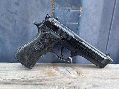 Beretta 92 FS - 9mm - Image 1 of 13