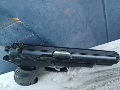CZ 75 B - 9mm - Image 9 of 12