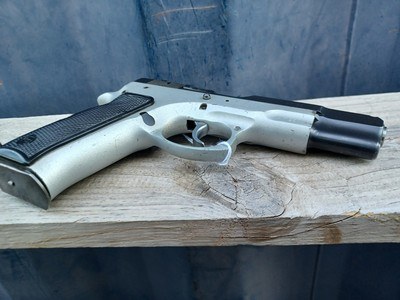 CZ 75 B - 9mm - Image 11 of 12