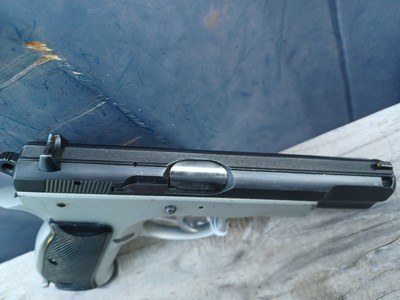 CZ 75 B - 9mm - Image 9 of 12