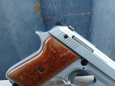 EAA EA380 Pocket pistol .380 acp - Image 9 of 14