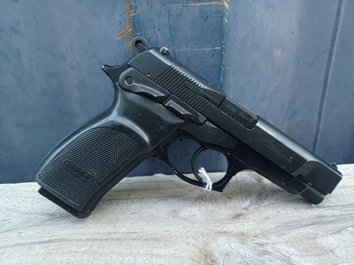 Bersa Thunder 9 pistol 9mm made in Argentina - Image 5 of 12