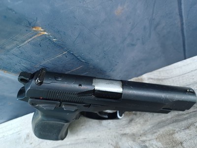 Bersa Thunder 9 Pistol made in Argentina 9X19 Parabelllum - Image 9 of 12