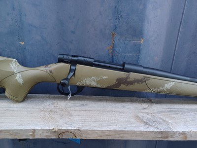 Weatherby Vanguard Outfitter - 6.5 Creedmoor - Sprial Fluted Threaded Barrel - Made in Japan by Howa - Image 3 of 11