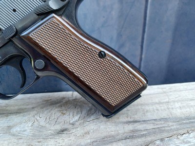 Browning Hi-Power - 9mm with Tangent Sight - Image 2 of 23