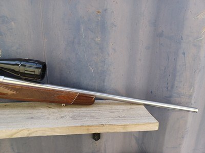 Browning X-Bolt White Gold Medallion : 22-250 Rem Stainless - Image 9 of 18