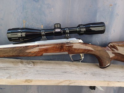 Browning X-Bolt White Gold Medallion : 22-250 Rem Stainless - Image 5 of 18