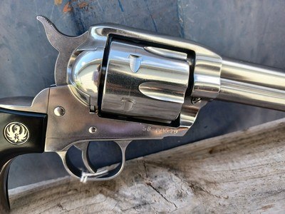 Extremely rare Ruger Vaquero Dual Cylinder Stainless Steel - 32 H&R Magnum and 32-20 WCF - 1 of 280 made in 2004 - Image 8 of 18