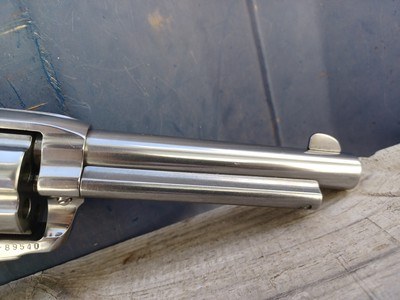 Extremely rare Ruger Vaquero Dual Cylinder Stainless Steel - 32 H&R Magnum and 32-20 WCF - 1 of 280 made in 2004 - Image 9 of 18