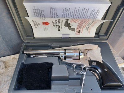 Extremely rare Ruger Vaquero Dual Cylinder Stainless Steel - 32 H&R Magnum and 32-20 WCF - 1 of 280 made in 2004 - Image 2 of 18