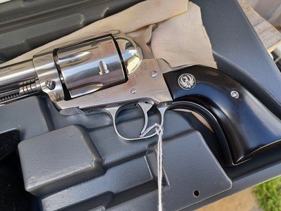Extremely rare Ruger Vaquero Dual Cylinder Stainless Steel - 32 H&R Magnum and 32-20 WCF - 1 of 280 made in 2004 - Image 16 of 18