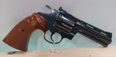 Colt Diamondback 38 Special - 4
