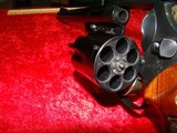 SMITH & WESSON .44 MAGNUM - 9 of 15
