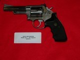 Smith & Wesson, Model 66, 357 Magnum - 1 of 2