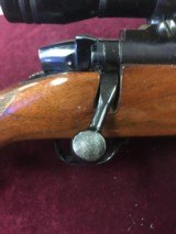 Weatherby Mark V Custom Shop in 300 WBY - 17 of 21