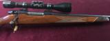 Weatherby Mark V Custom Shop in 300 WBY - 3 of 21