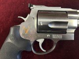 Smith & Wesson 460 Whitetail Unlimited - 5 of 8