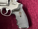 Smith & Wesson 25-2 Revolver - 4 of 9