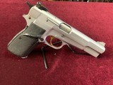 Browning Hi Power 9mm Hard Chrome - 3 of 4