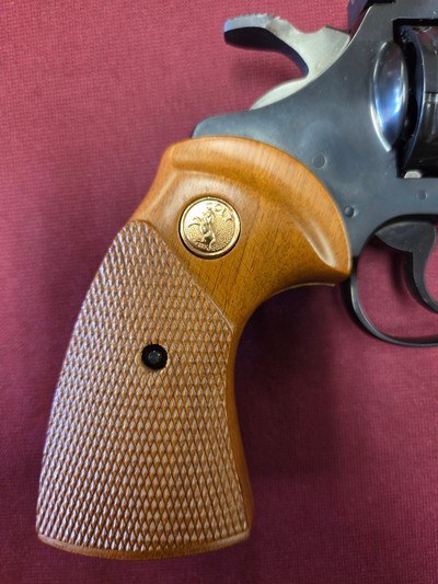 COLT DIAMONDBACK - 4