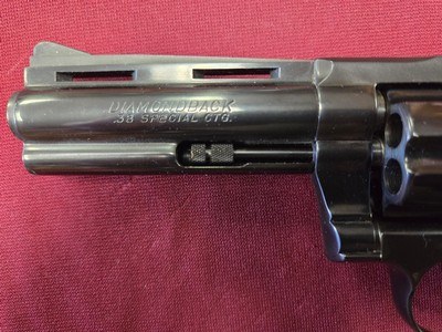 COLT DIAMONDBACK - 4