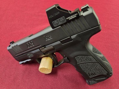 HK CC9 - NIB - $899 - Image 3 of 10