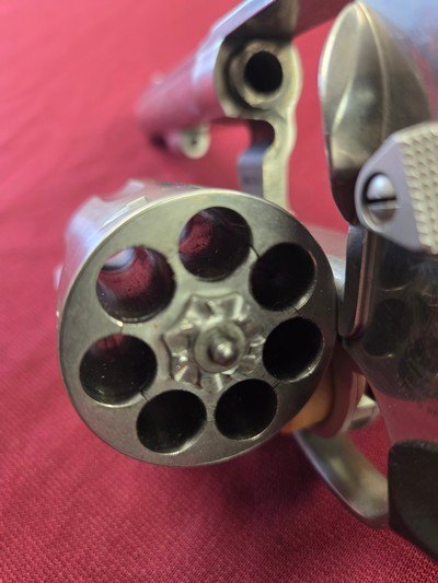 SMITH & WESSON 619 - .357MAG - 7-SHOT - Image 6 of 9