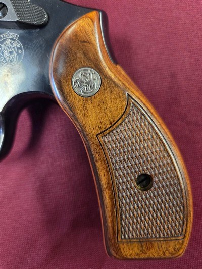 SMITH & WESSON 10-14 - 38SP +P - 6-SHOT BLUED - Image 5 of 9
