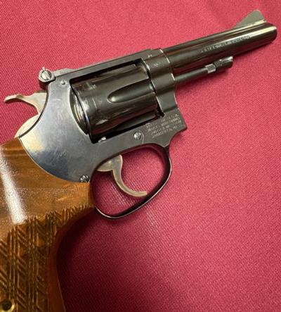 SMITH AND WESSON 34-1 .22LR - Image 3 of 10