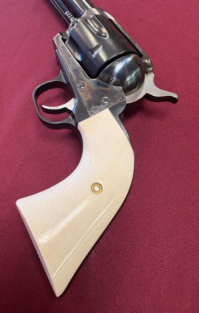 RUGER VAQUERO .44-40 - Image 3 of 10