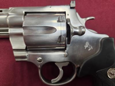 COLT ANACONDA .44 - Image 4 of 10