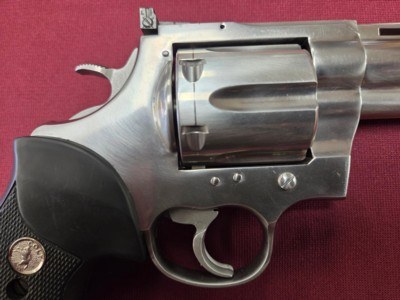 COLT ANACONDA .44 - Image 7 of 10