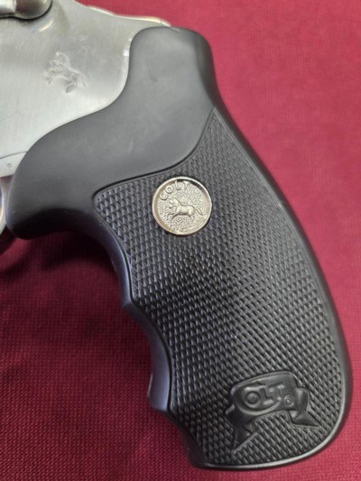 COLT ANACONDA .44 - Image 5 of 10