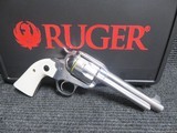 Ruger Bisley Vaquero .45lc Stainless5 1/2" 5129 - 1 of 10