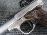 Smith & Wesson Victory Threaded .22lr SW22 S&W - 3 of 8