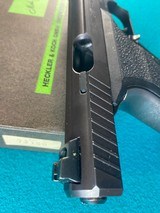 Heckler & Koch HK P7 M13 9mm - Image 4 of 12