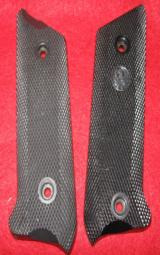 RUGER MKII 22 SEMI AUTO GRIPS - 1 of 3