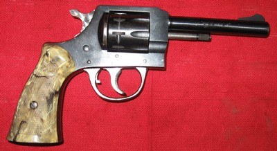 HARRINGTON & RICHARDSON MODEL 929 9 SHOT 